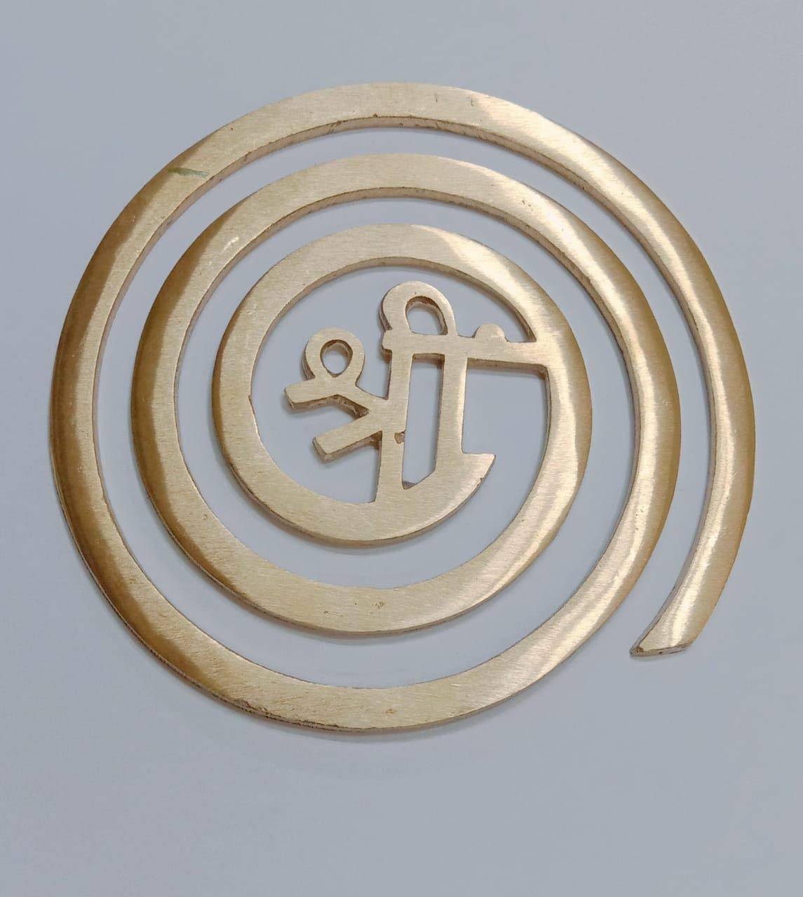 North-West/Vayavey Brass Helix Vastu Energy Helix with Beejmantra - 6 inches White Aura Vastu Store